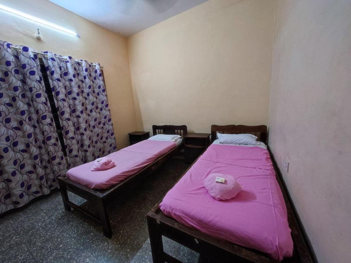 Amor Holiday Home Панаджи Екстериор снимка